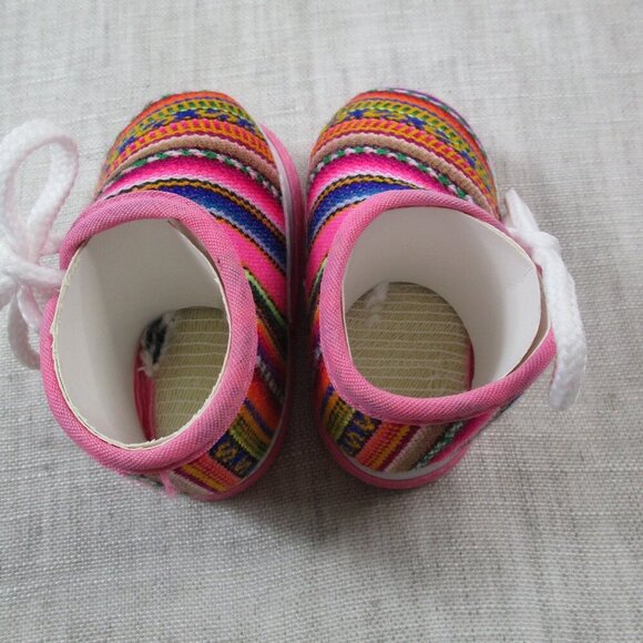 Handmade Crib Booties Baby Shoes Colorful Trim Woven Soft Sole Comfort Knotted - Picture 4 of 6